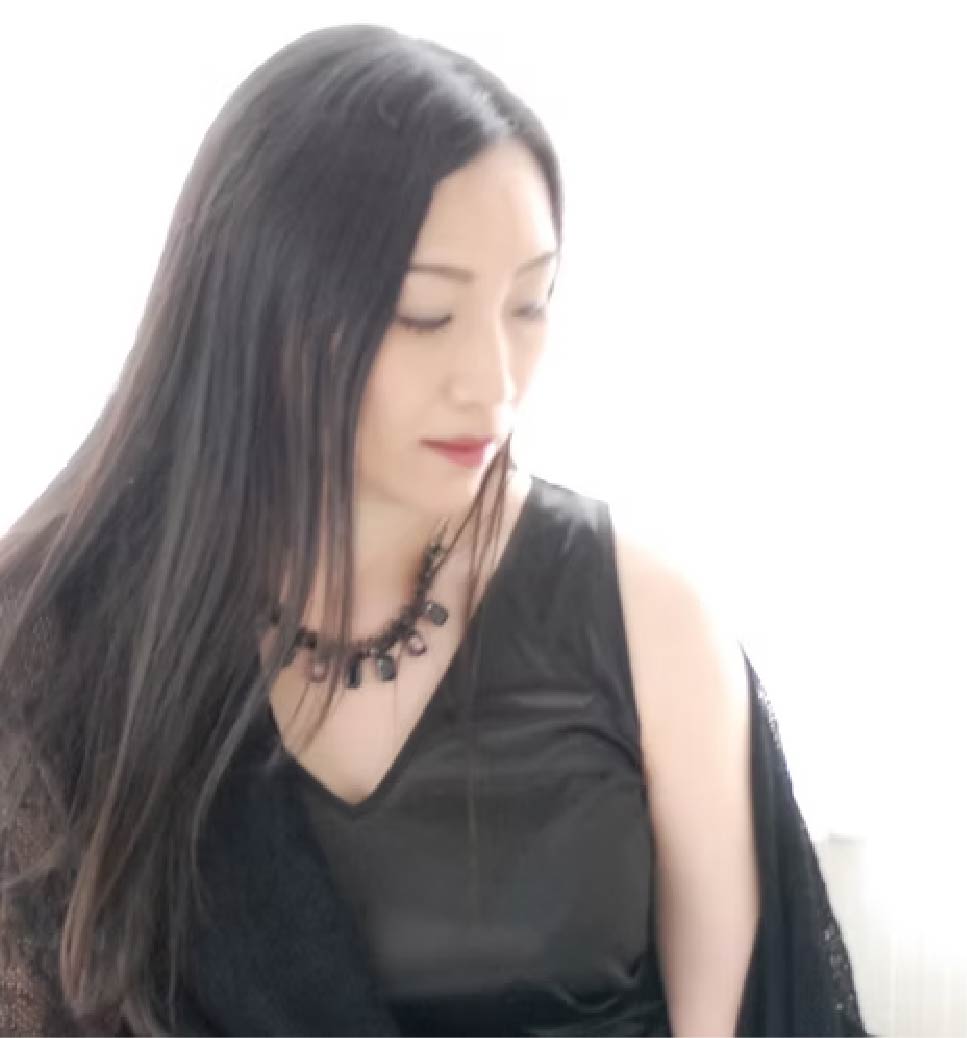 八上有沙先生